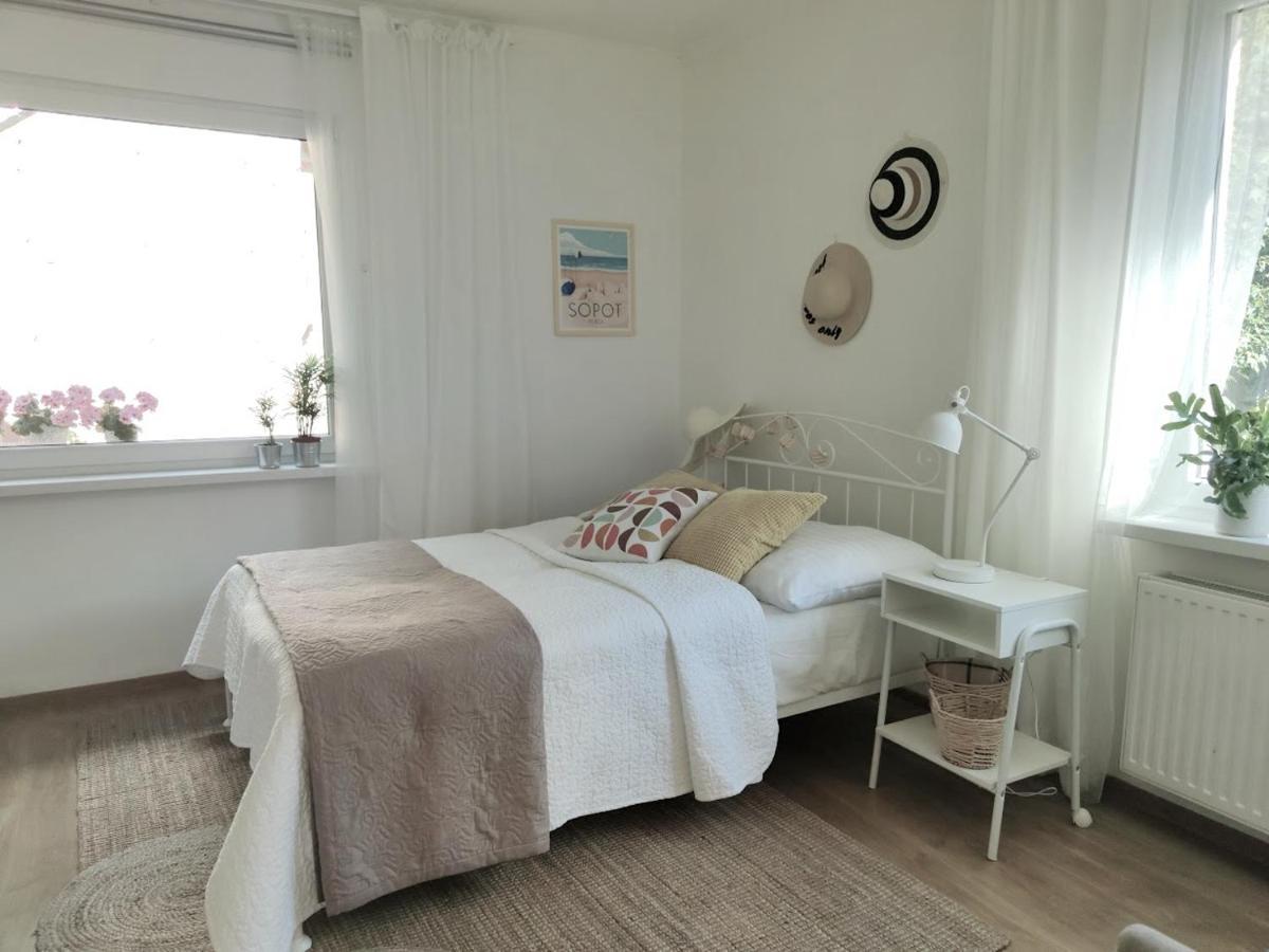 Apartament w sąsiedztwie lasu 1800m od morza Sopot Zewnętrze zdjęcie